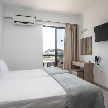 Aparthotel Butterfly Studios,