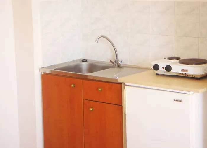 Butterfly Studios, 3*