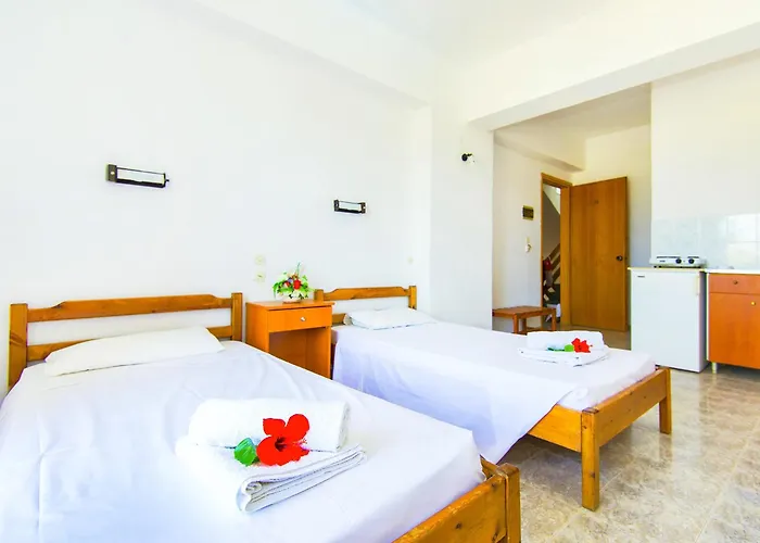 Butterfly Studios, 3* פליראקי