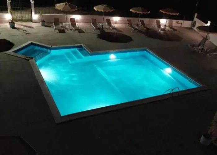 מלון דירות Butterfly Studios, 3*