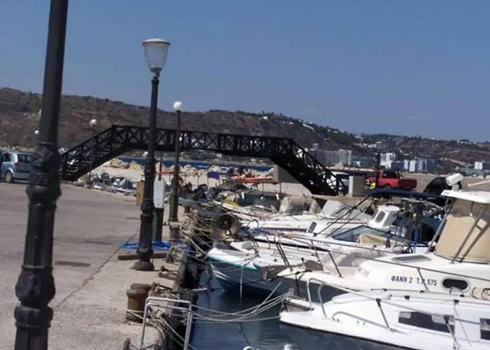 Butterfly Studios, Ξενοδοχείο με διαμερίσματα 3*