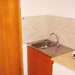 Butterfly Studios, Hotel de apartamente 3*