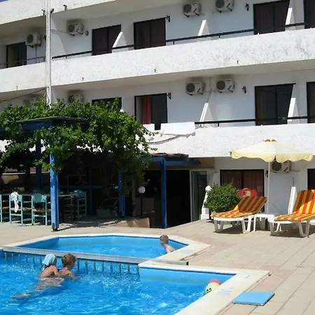 Apart-hotel Butterfly Studios,