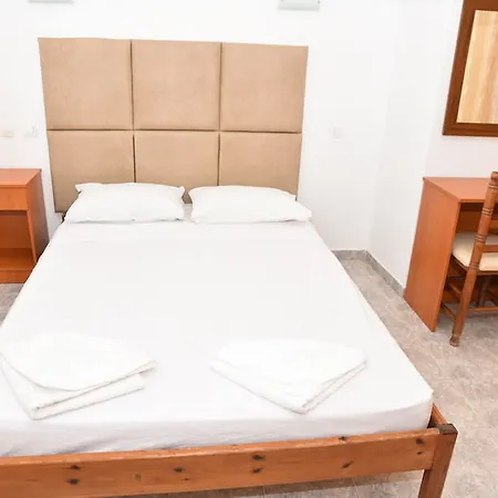 아파트호텔 Butterfly Studios, 3*